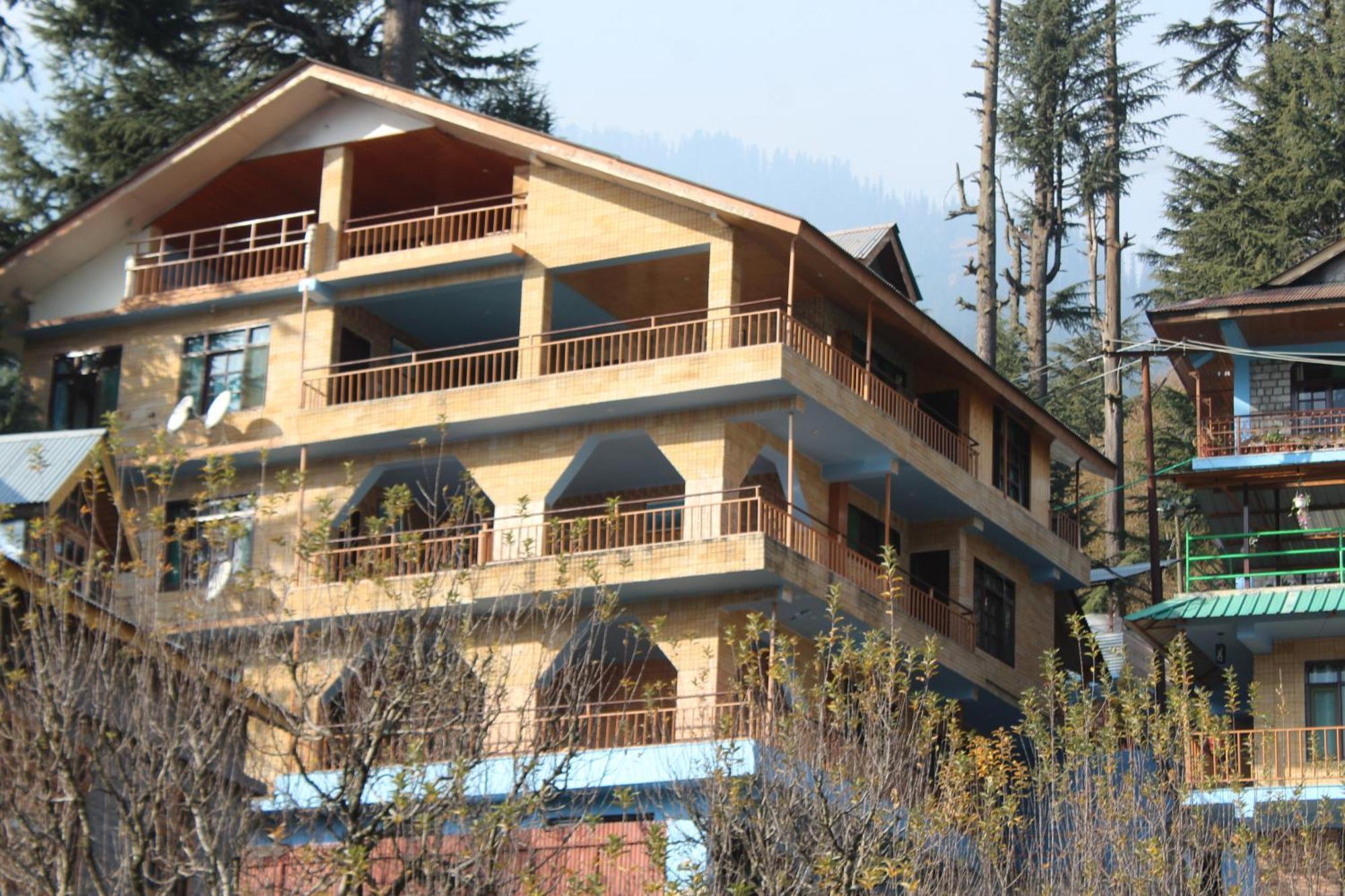 Guruchhaya And Hotel Manali (Himachal Pradesh)