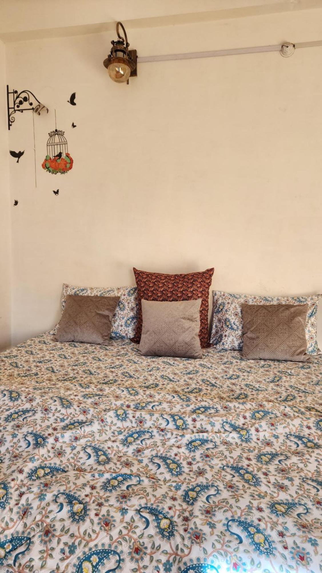 Safarnama Homestay - With Mountain And Sunset View