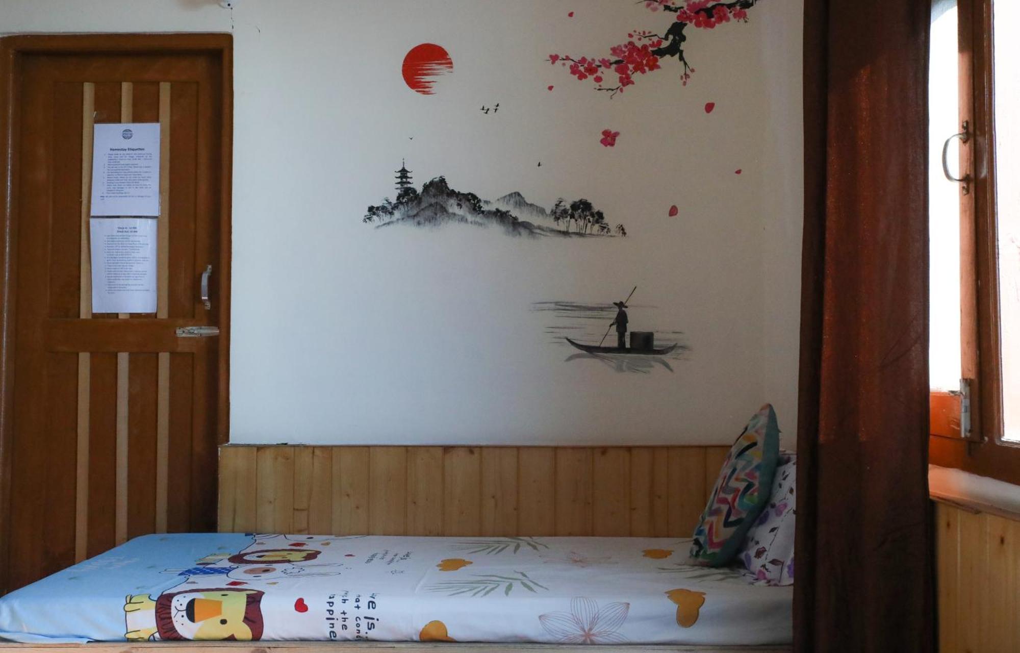 Safarnama Homestay - With Mountain And Sunset View Homestay *