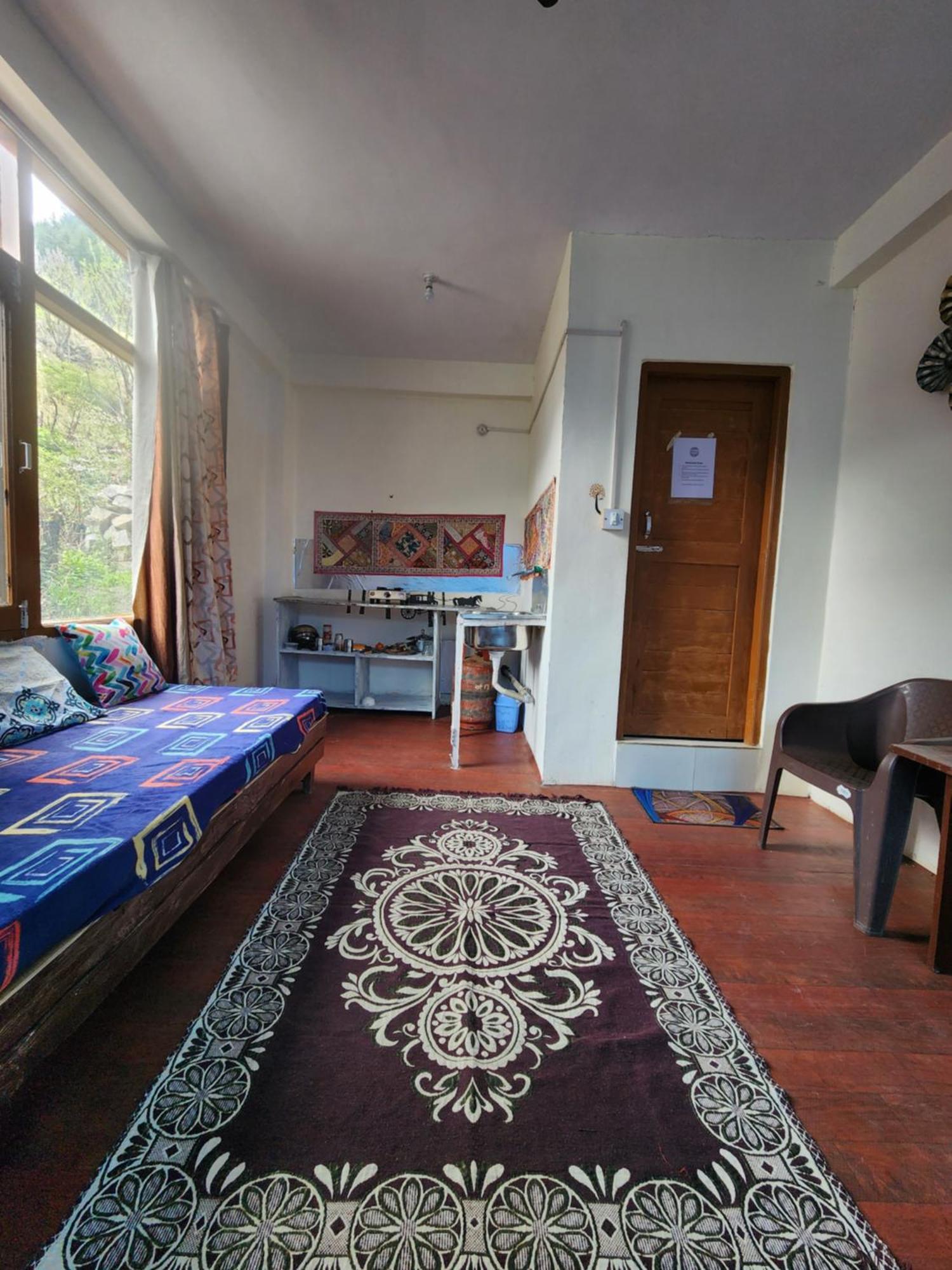 Safarnama Homestay - With Mountain And Sunset View Manali (Himachal Pradesh)