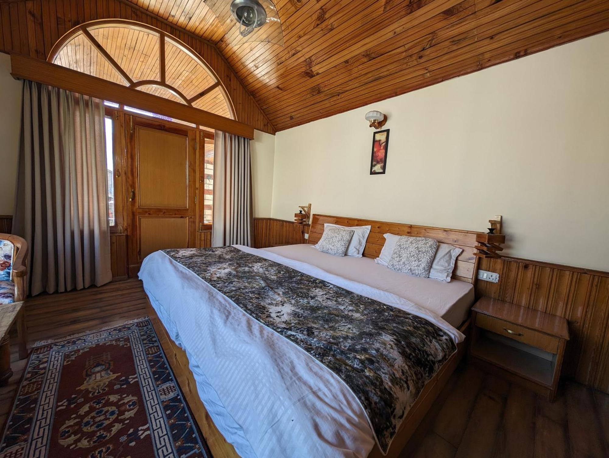 Homestay Chalethimalayan- In Private Manali (Himachal Pradesh)