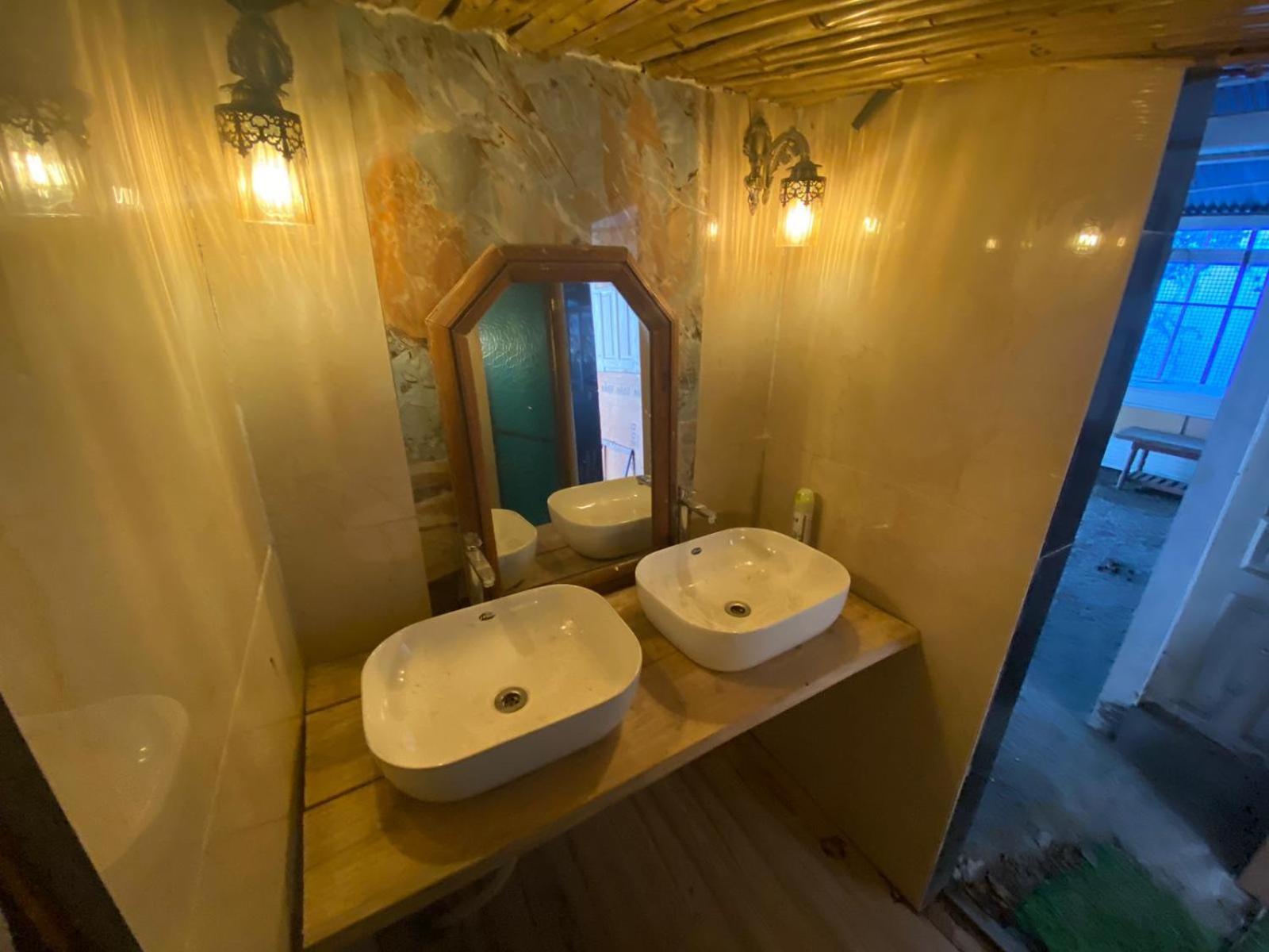 Hotel Himalayan Hideaway-tvm Manali (Himachal Pradesh)