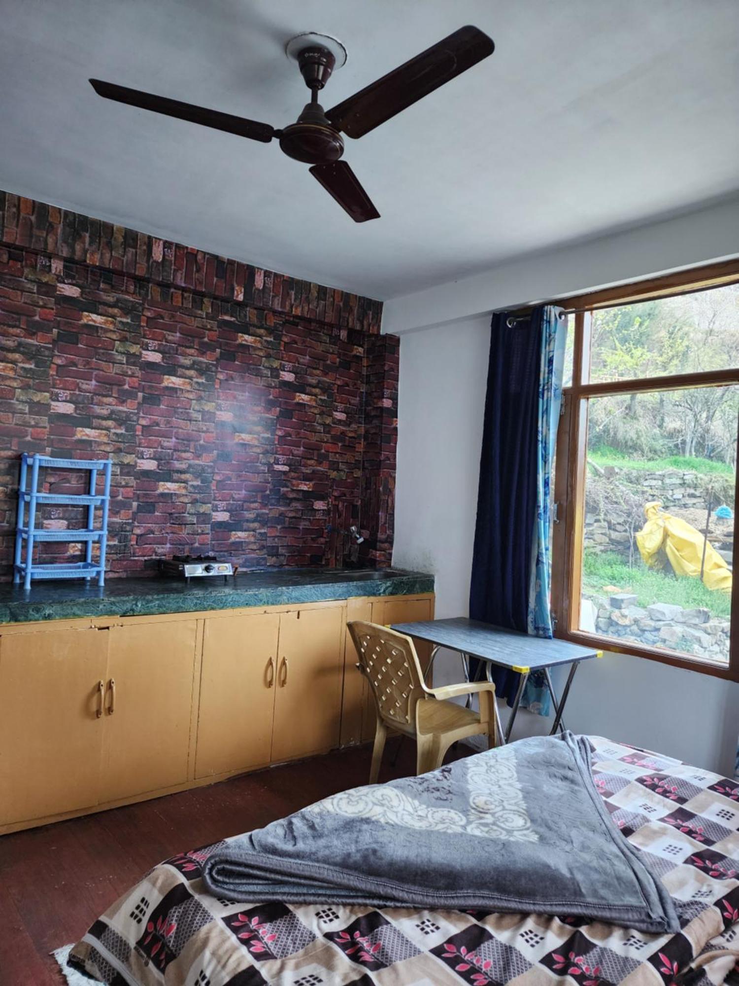 Homestay Safarnama Homestay - With Mountain And Sunset View Manali (Himachal Pradesh)
