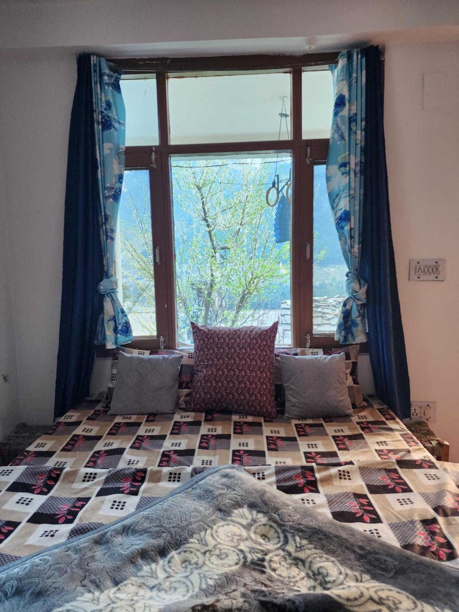 Safarnama Homestay - With Mountain And Sunset View Homestay Manali (Himachal Pradesh)