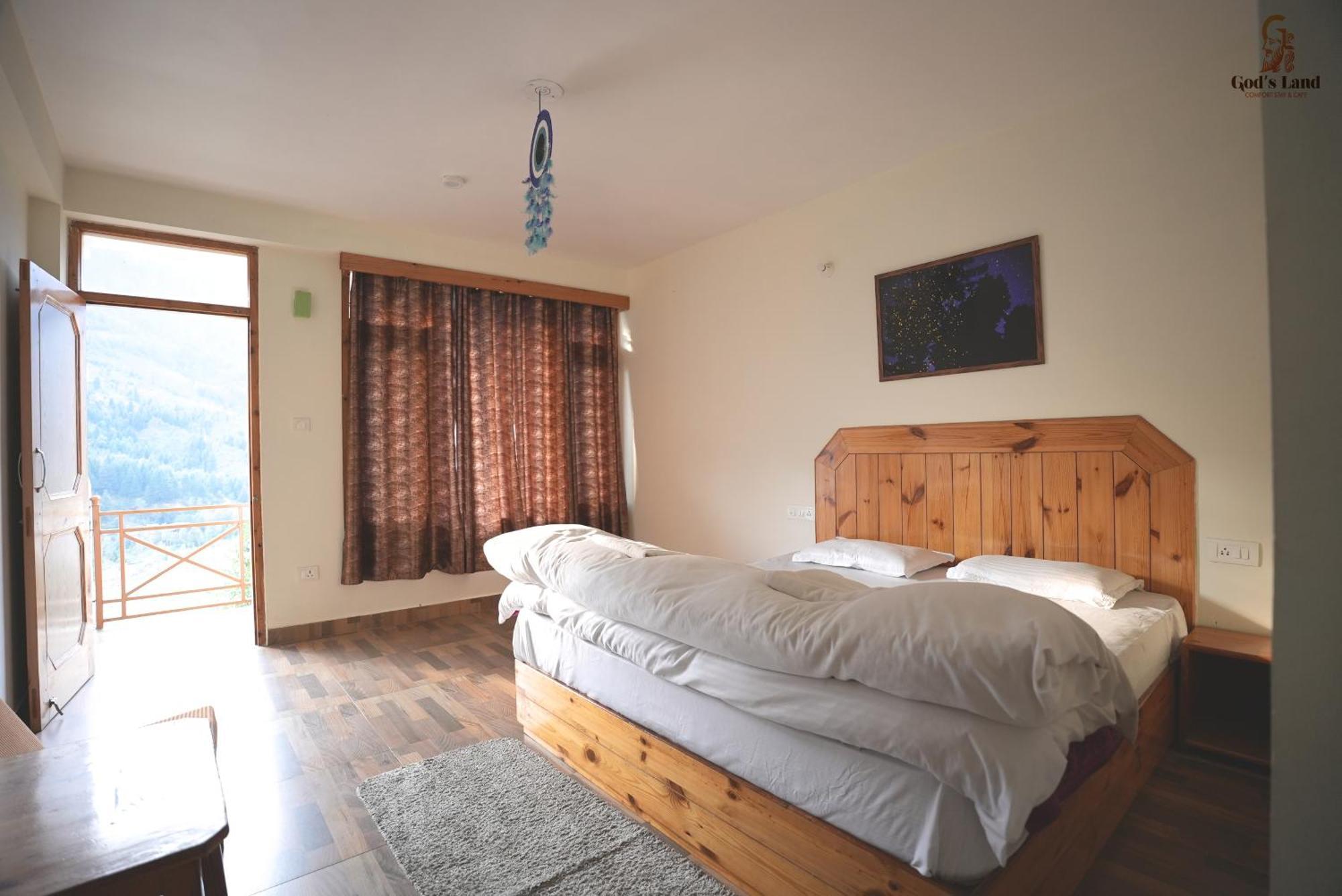 God's Land Bed & Breakfast