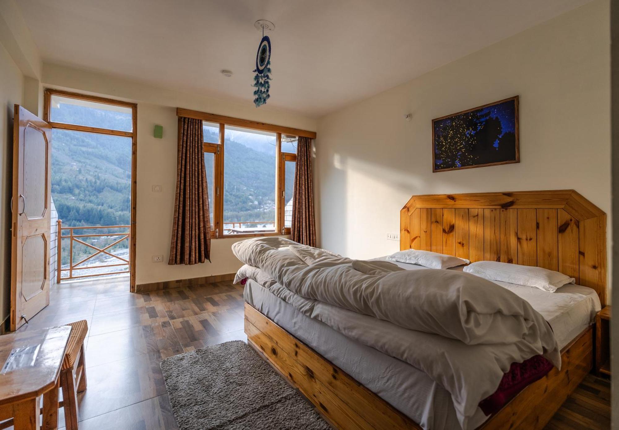 Bed & Breakfast God's Land *