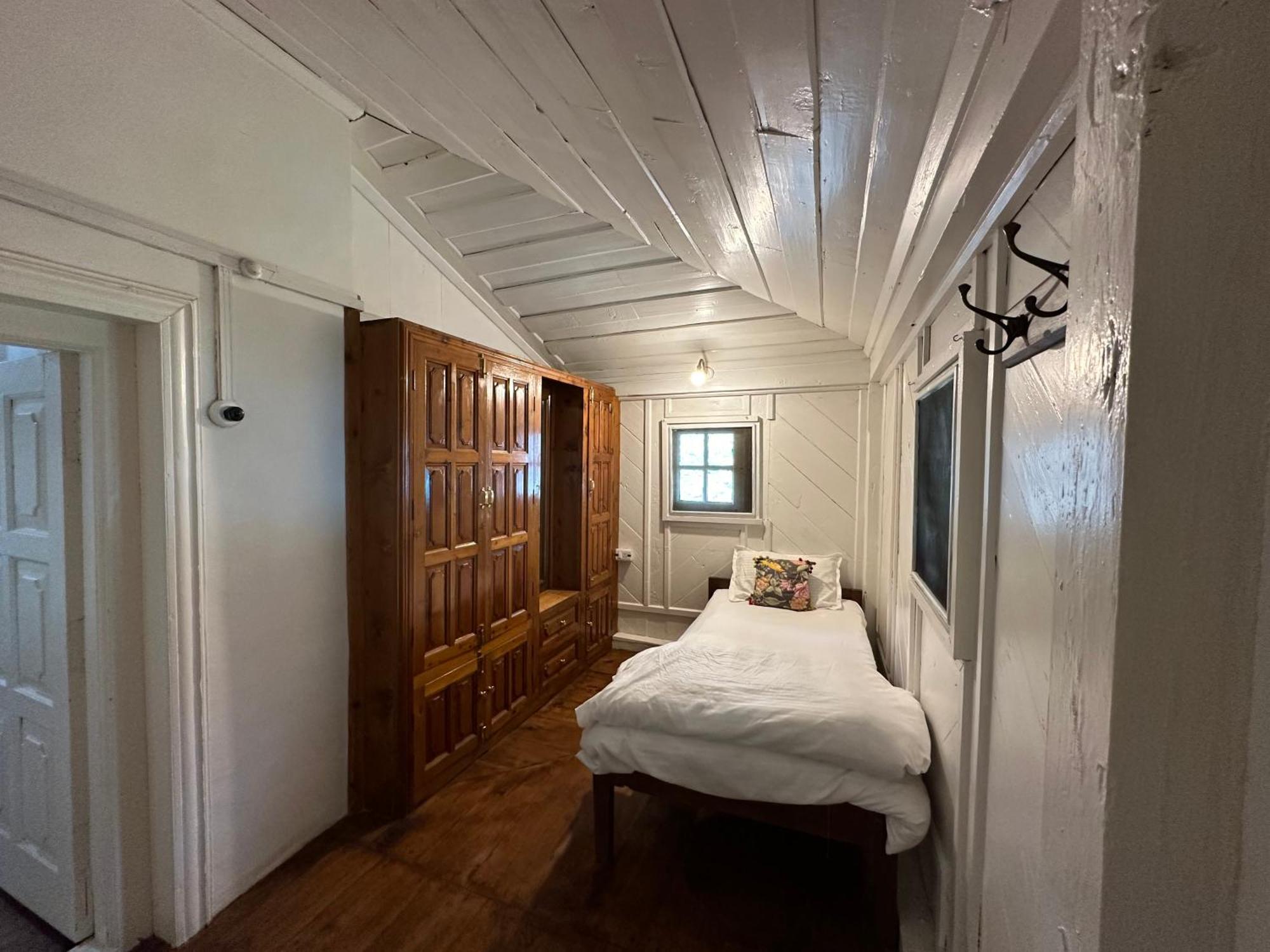 Hotel The Sunshine Heritage By Offlimits Manali (Himachal Pradesh)