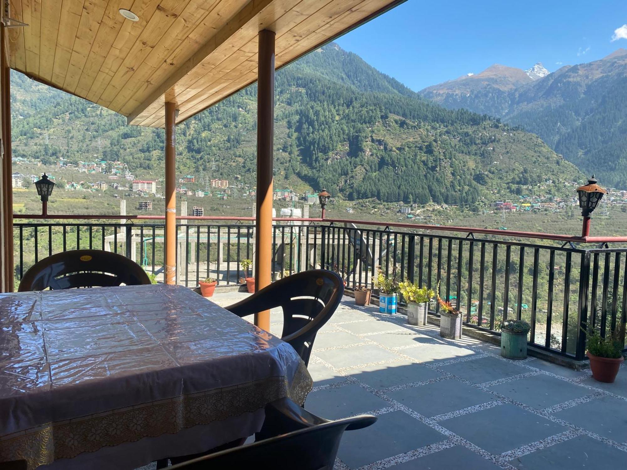 Alpine Bliss Homestay Manali (Himachal Pradesh)