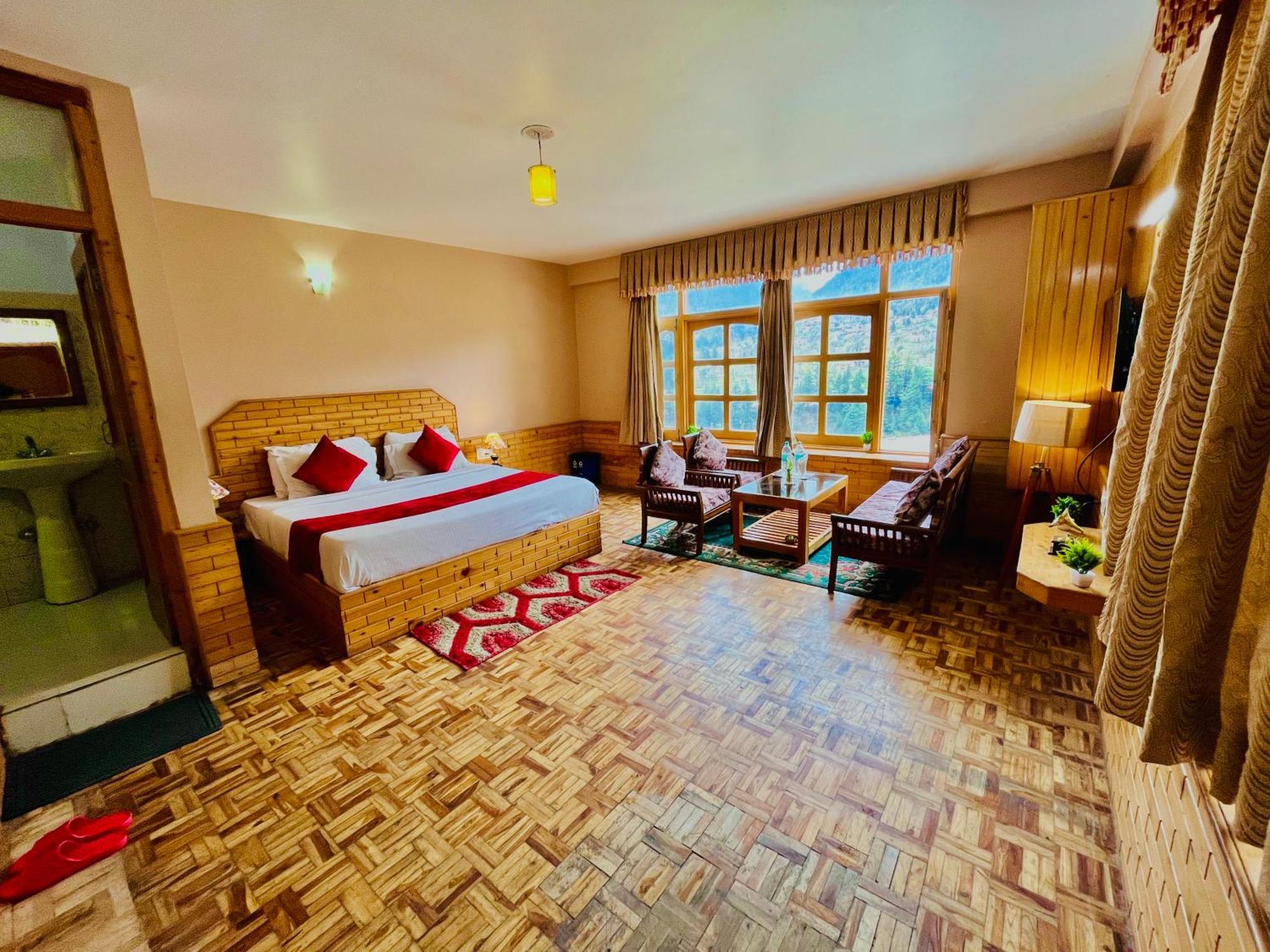 Hotel Hollywood - A True Riverview 4*