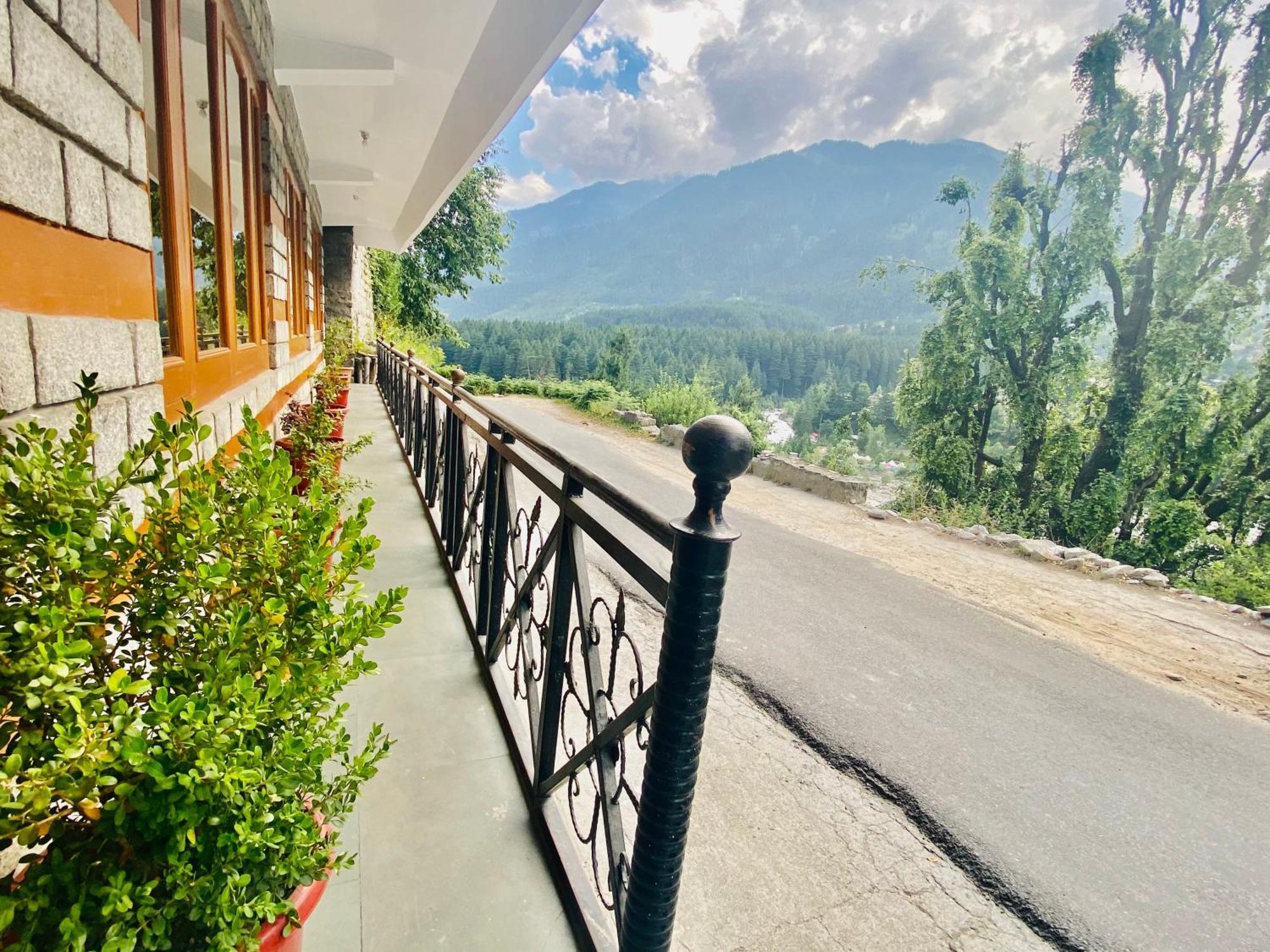 Hollywood - A True Riverview Hotel 4*