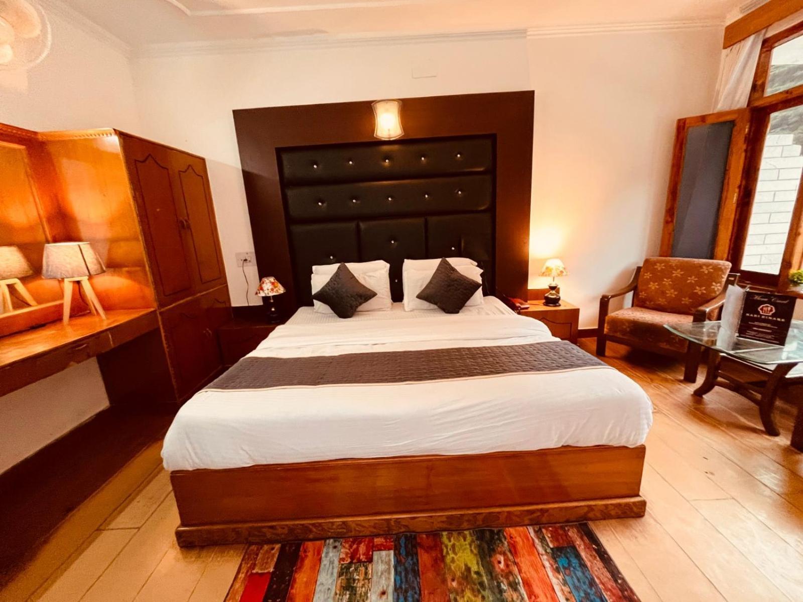 River View - Affordable Luxury Near Mall Road Hotel Manali (Himachal Pradesh)