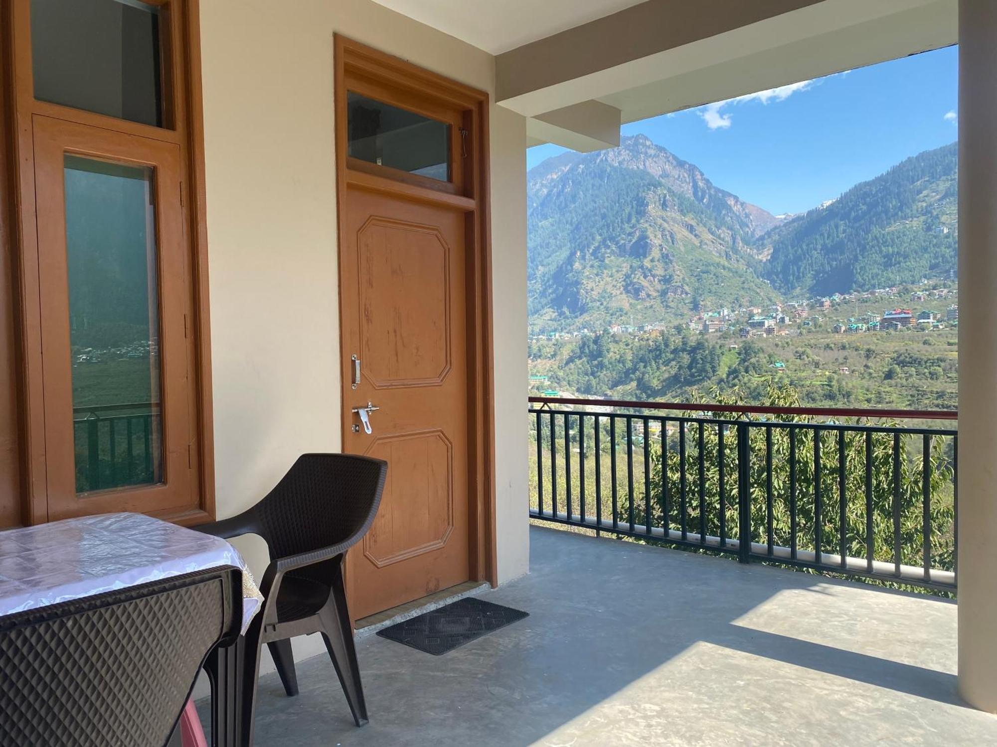 Alpine Bliss * Manali (Himachal Pradesh)