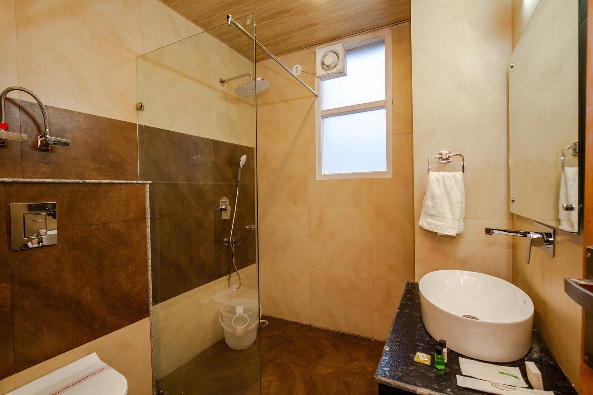 Hotel Fabhotel La Kailasha Regency 3*