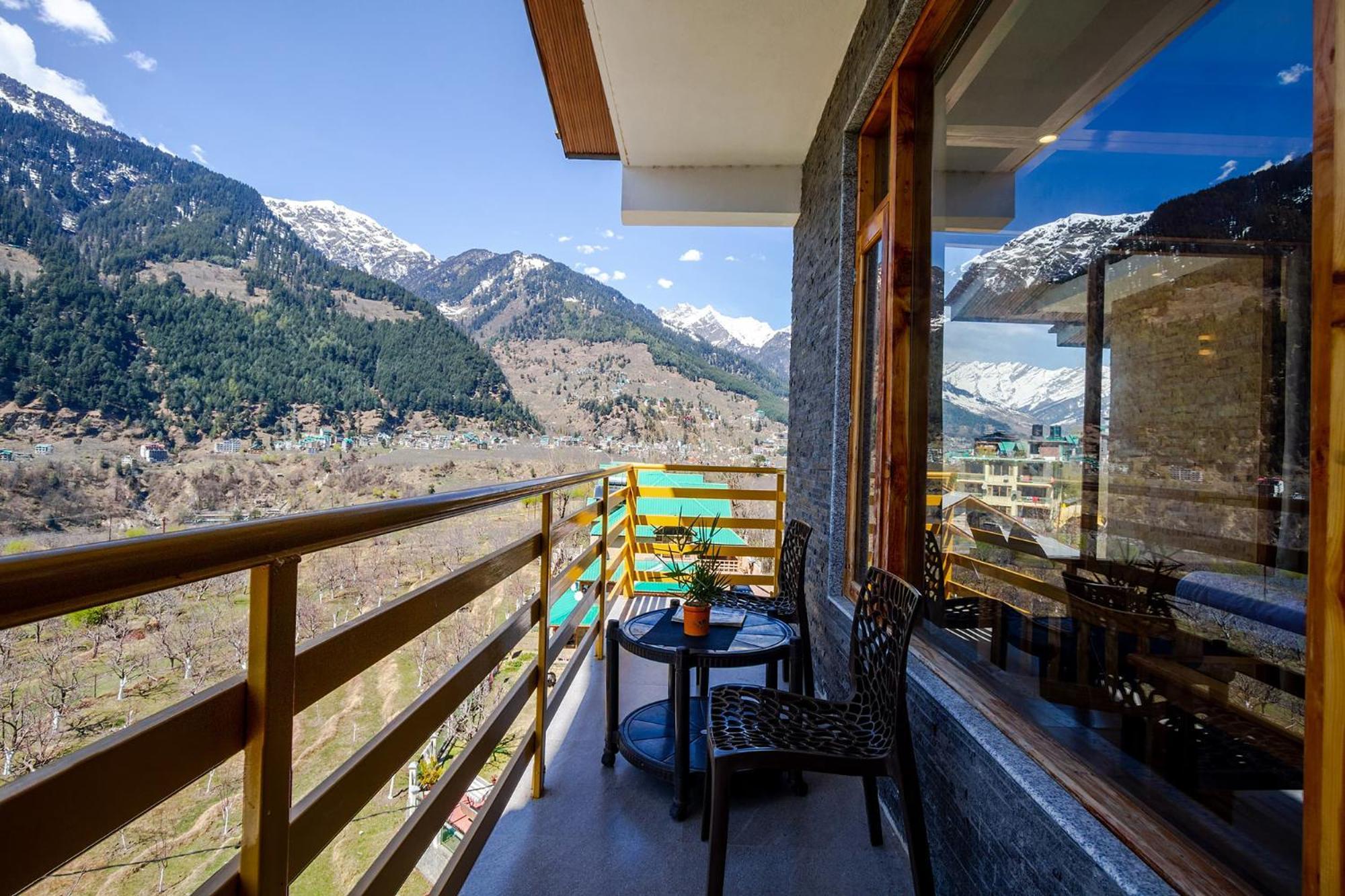 Fabhotel La Kailasha Regency 3*