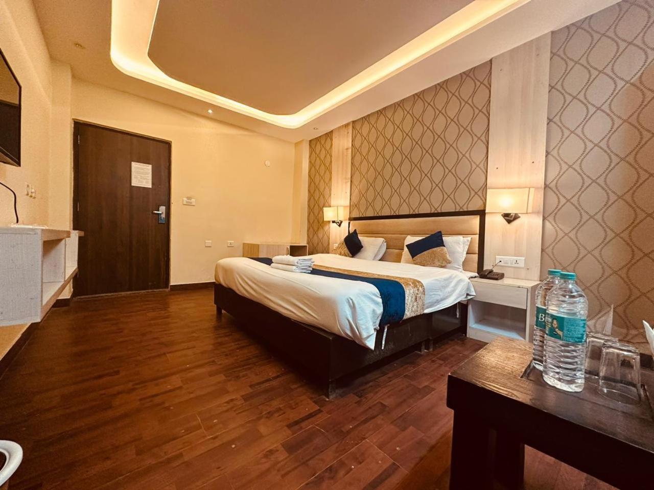The Royal Majestic Mountain View Hotel