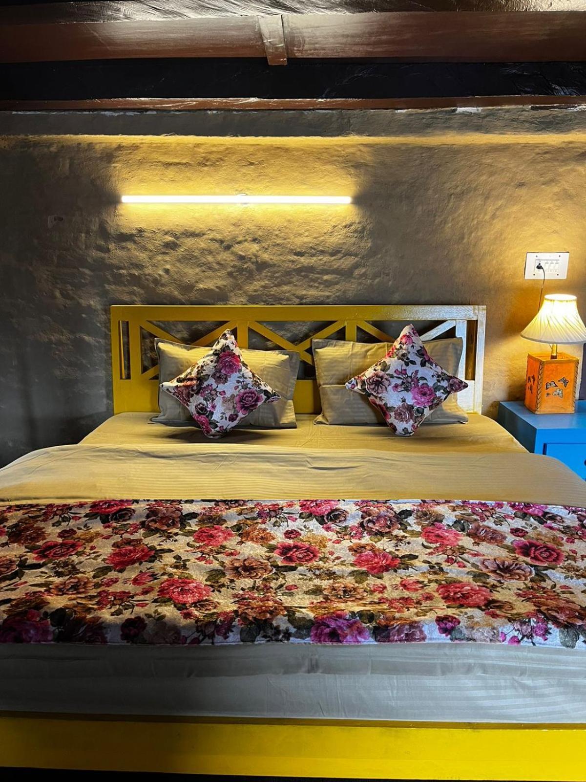 Himtrekstays Sethan, Heritage House, *