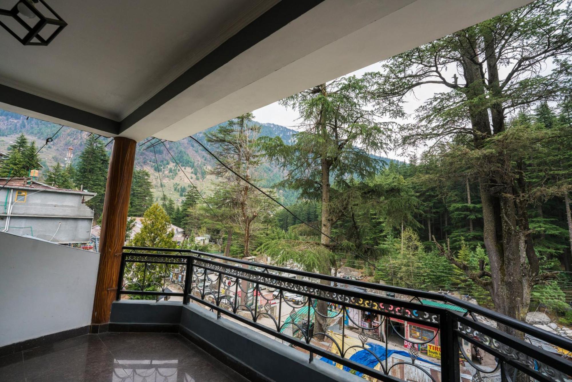 The Village Manali- Cafe, Bar & Bistro Resort
