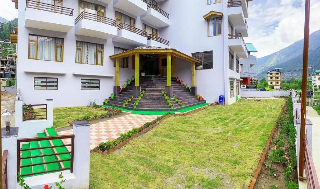 Hotel Blossom Hill Retreat By Wb Manali (Himachal Pradesh)