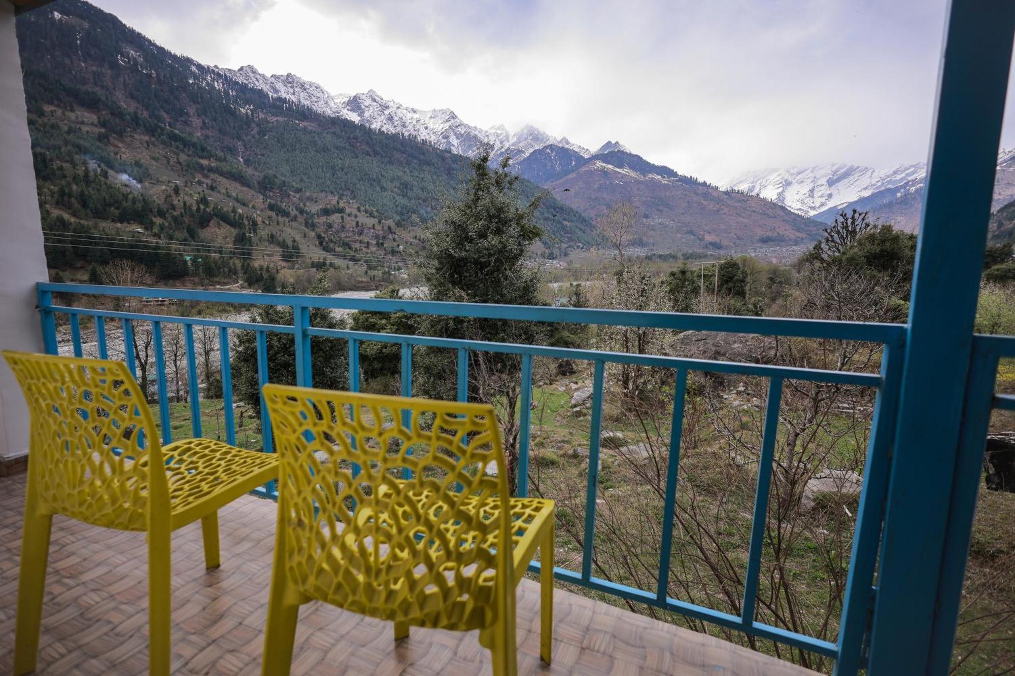 Snow River, Hotel Manali (Himachal Pradesh)