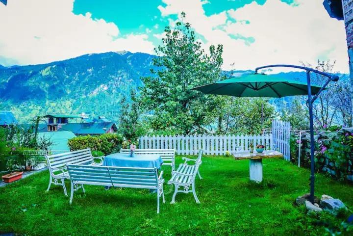 Villa Tropical Wood