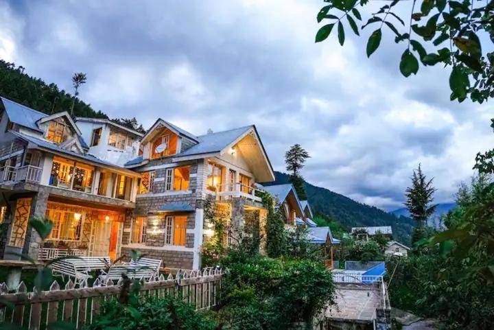 Villa Tropical Wood