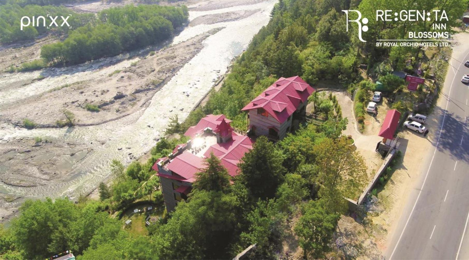 Hotel Regenta By Riverside 4*