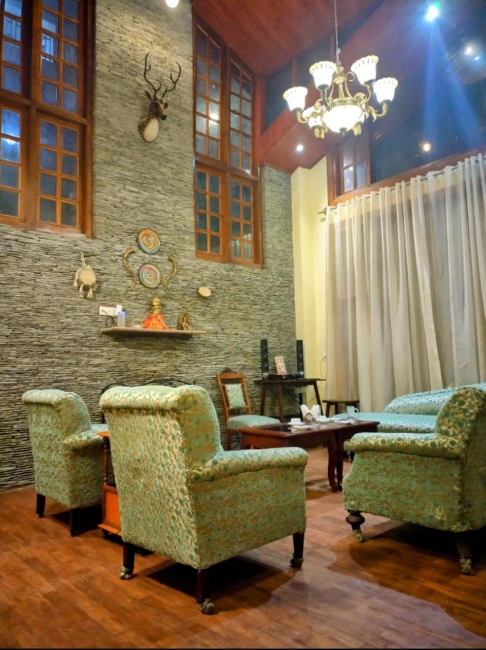 Regenta By Riverside 4*