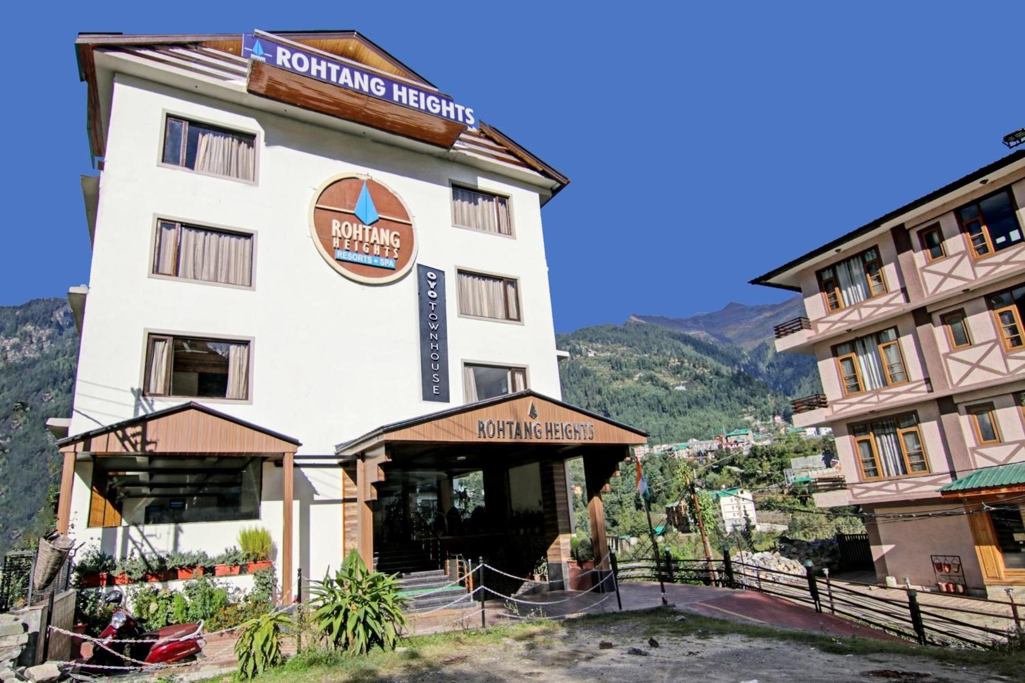 Townhouse Oak Rohtang Heights Hotel