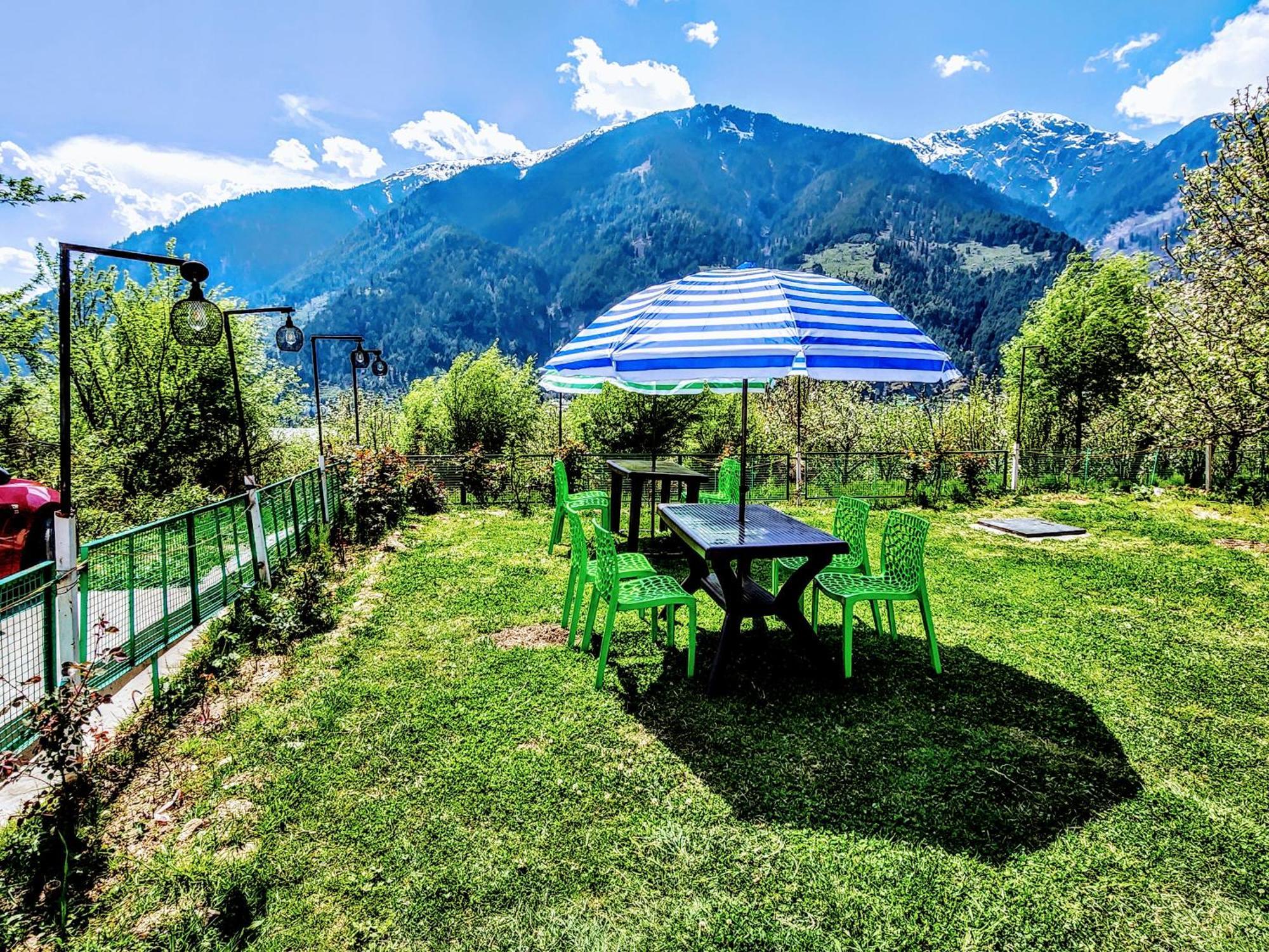 Hotel Luxury Planet Manali (Himachal Pradesh)