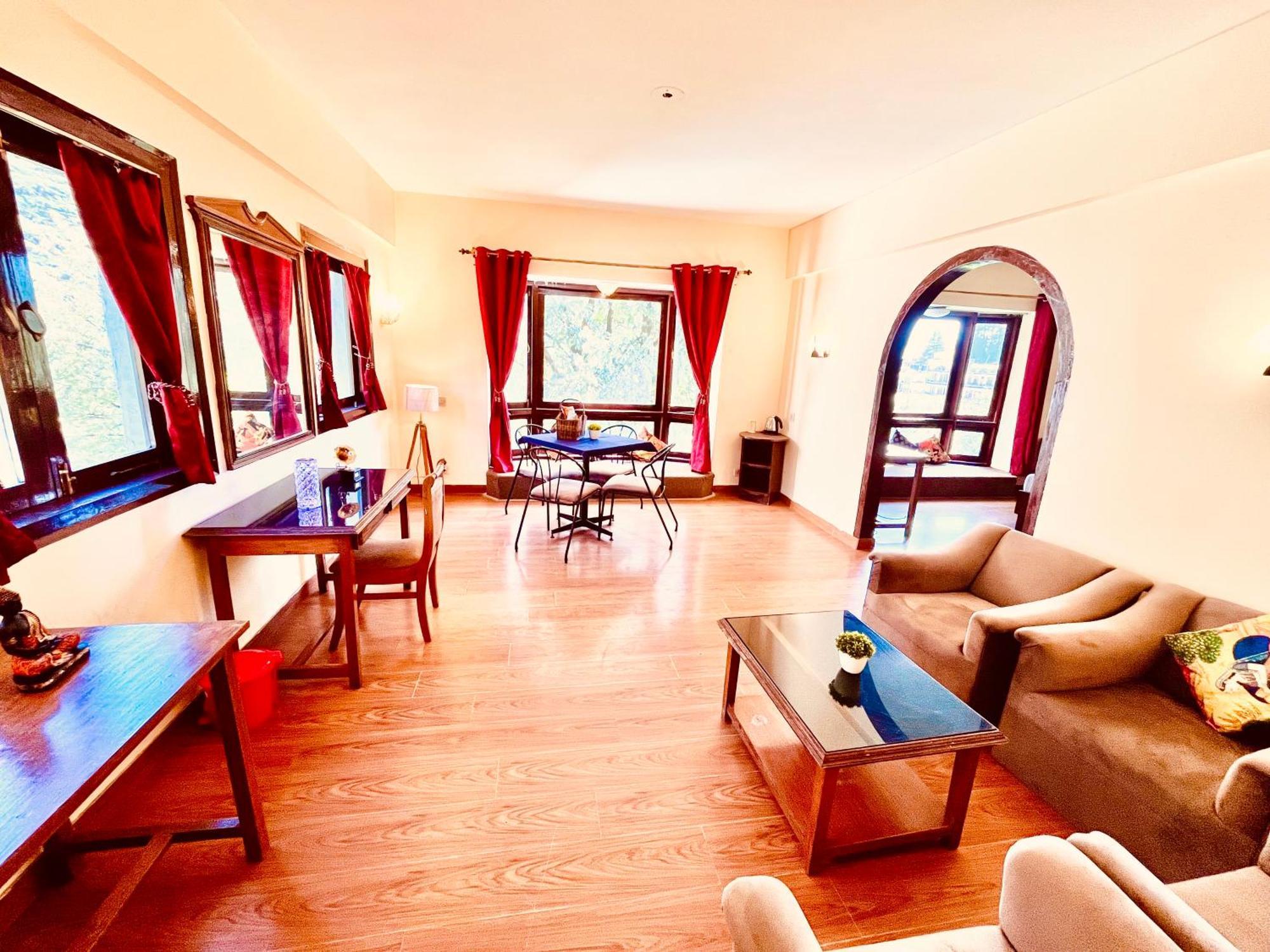 Ramayan Resort, In City Centre By Ramanand Sagar Manali (Himachal Pradesh)