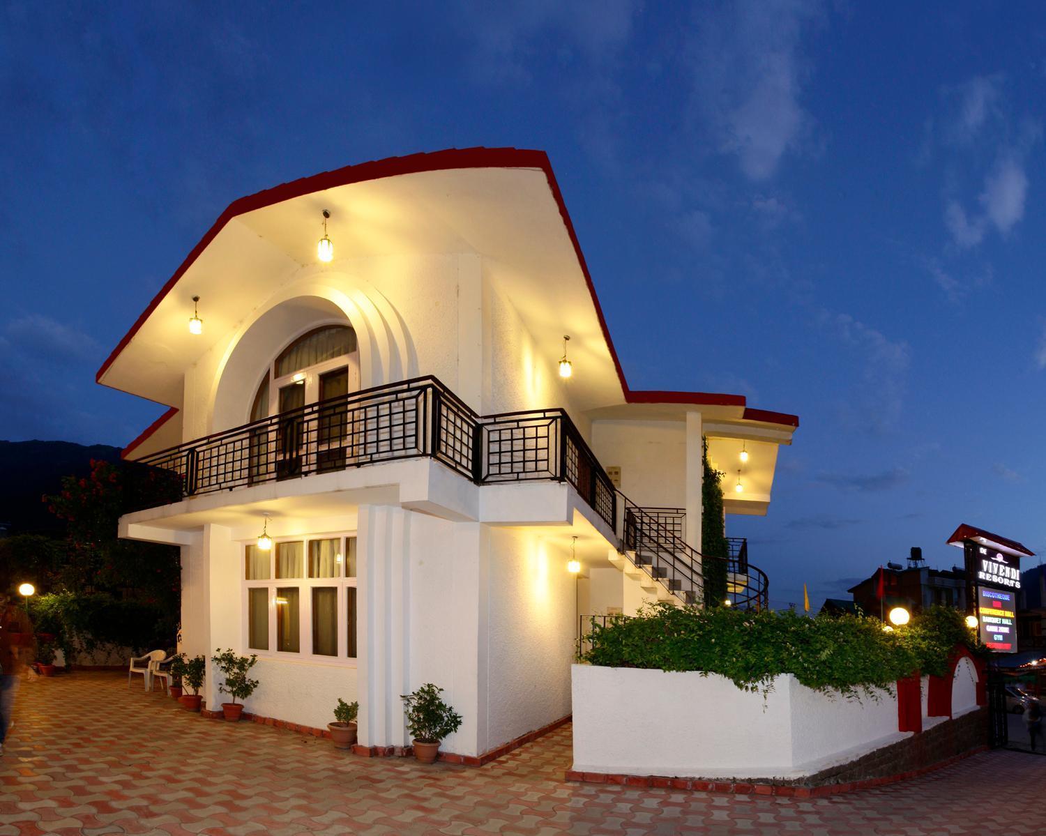 Resort De Vivendi With 35000 Sqft Open Lawn With Bbq Manali (Himachal Pradesh)