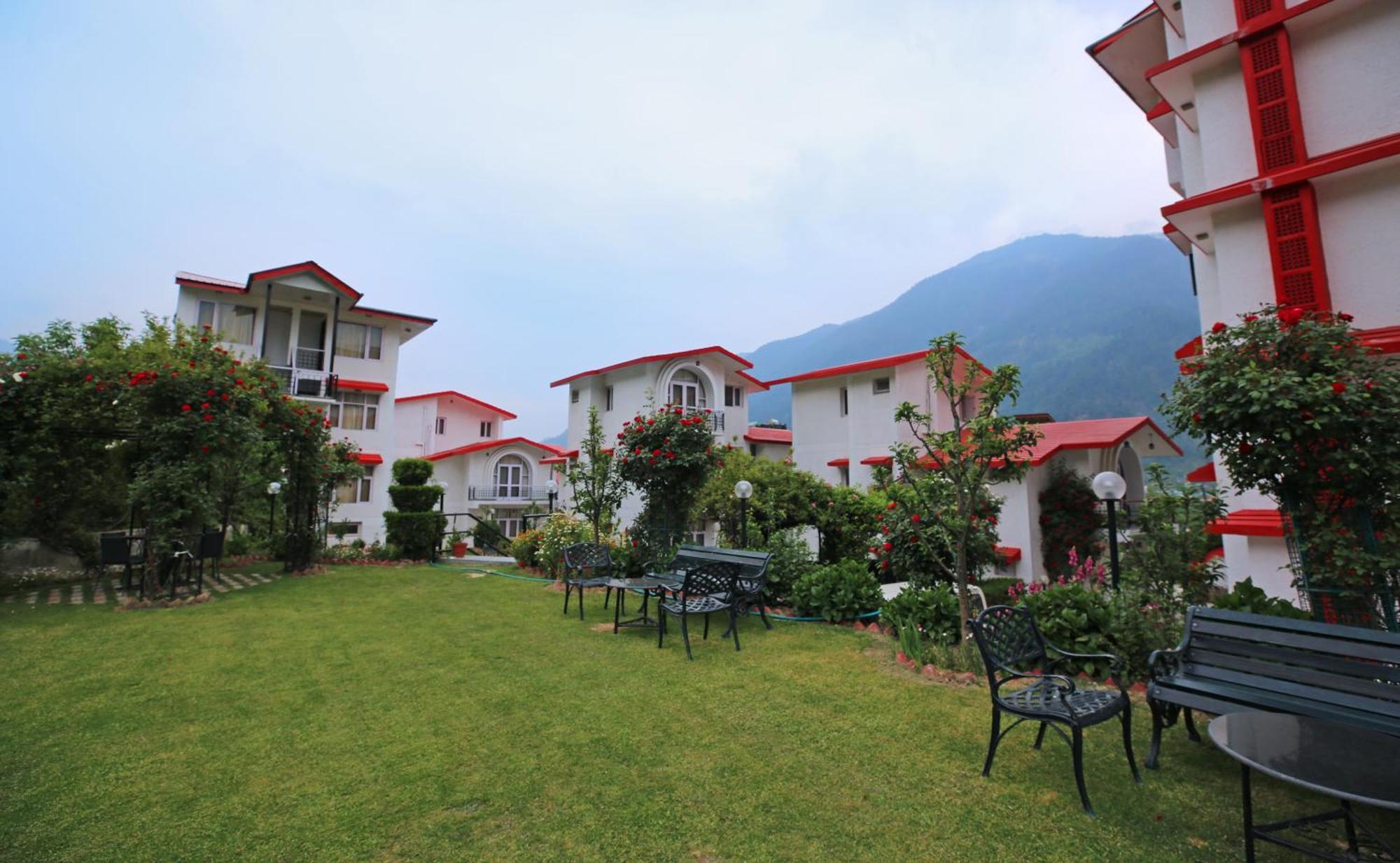 De Vivendi With 35000 Sqft Open Lawn With Bbq Manali (Himachal Pradesh)