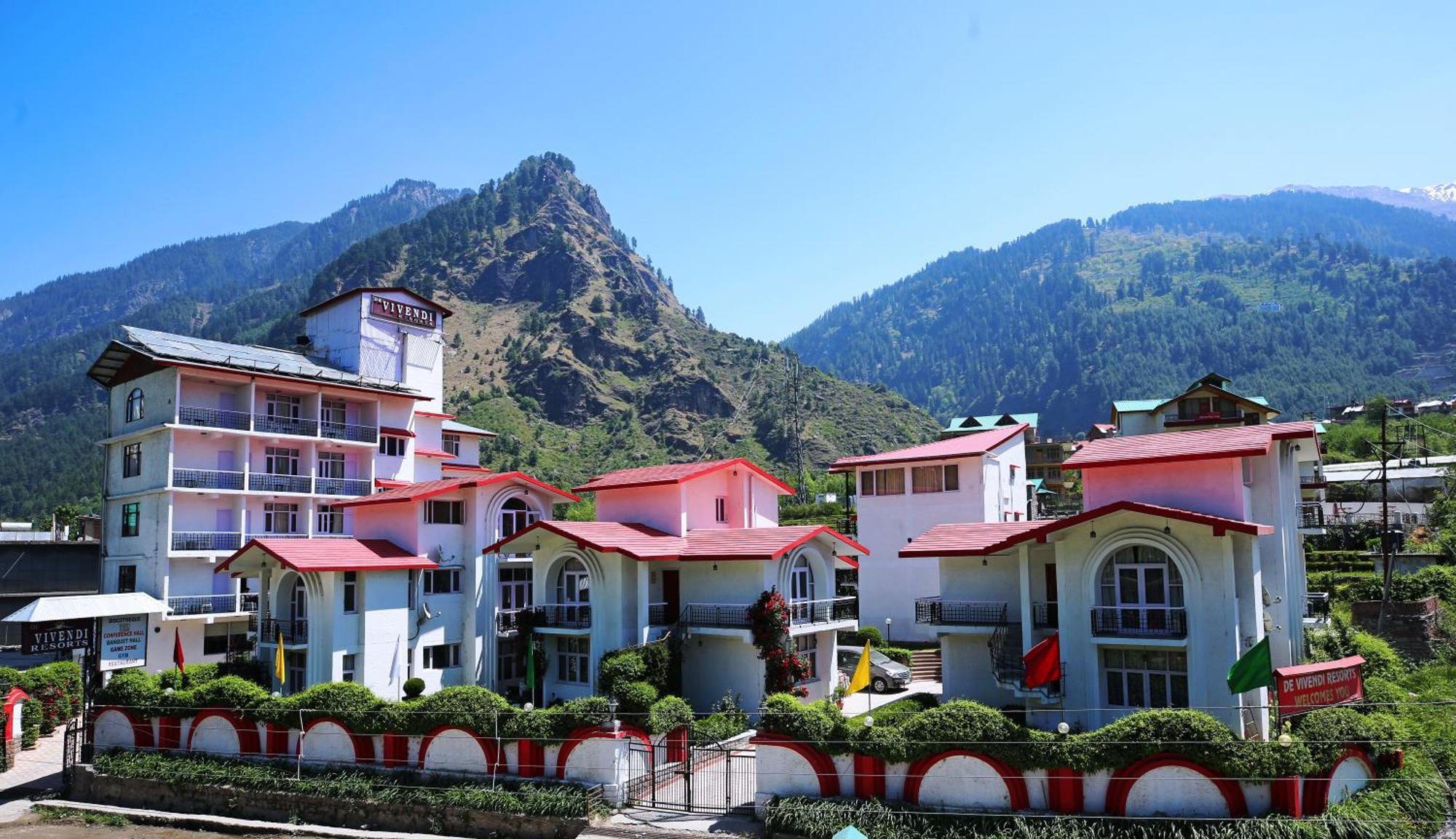 Resort De Vivendi With 35000 Sqft Open Lawn With Bbq 4*
