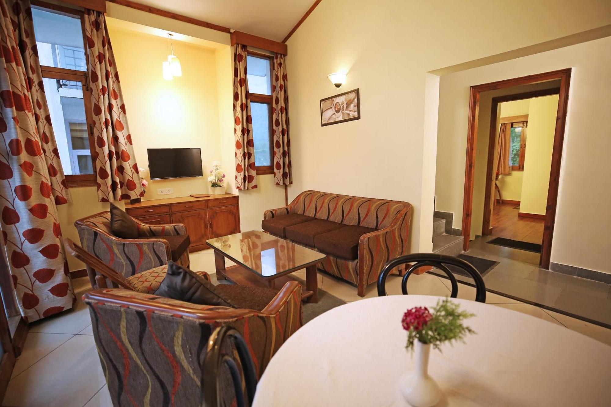 De Vivendi With 35000 Sqft Open Lawn With Bbq Resort