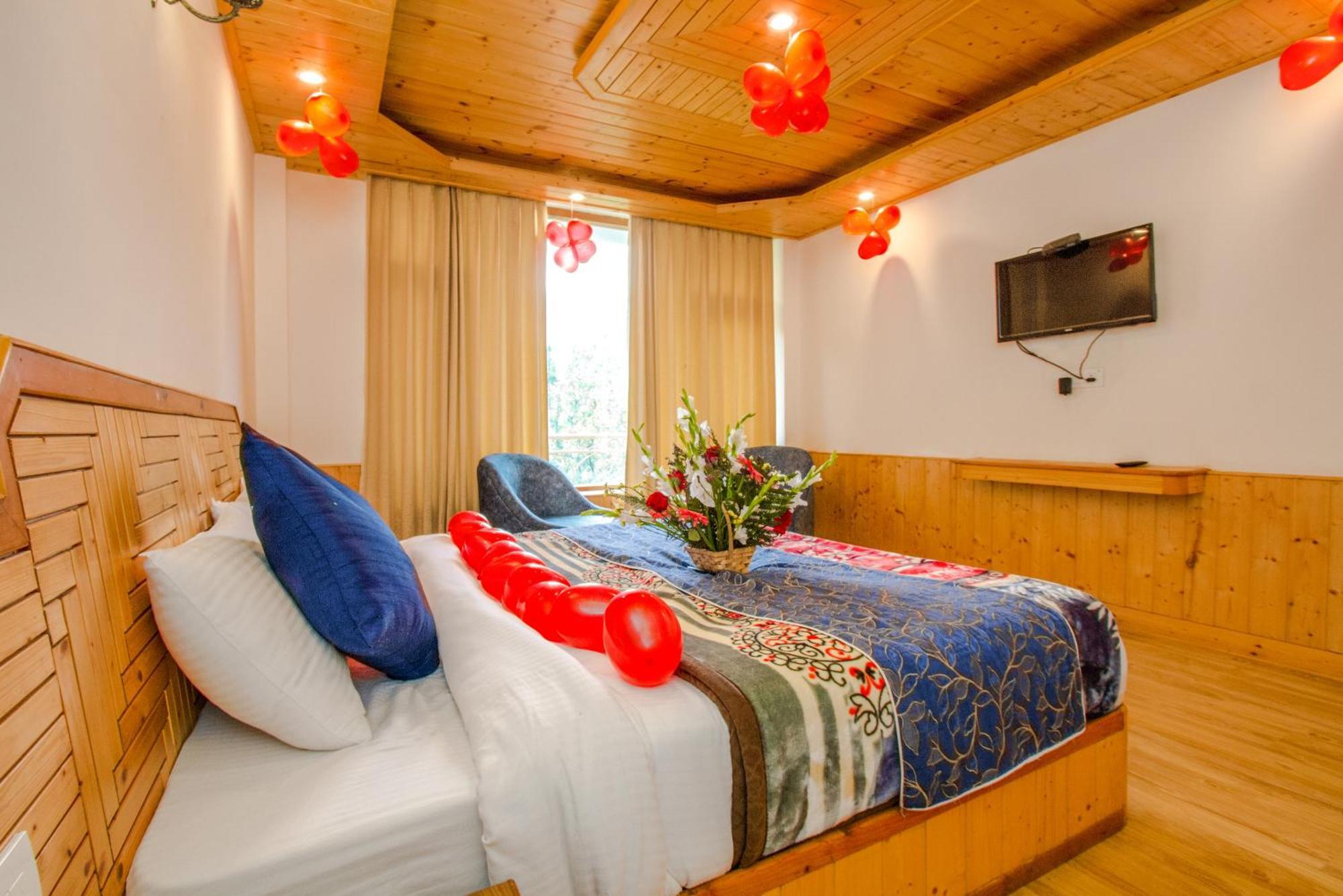 Kanyal Hills Hotel Manali (Himachal Pradesh)