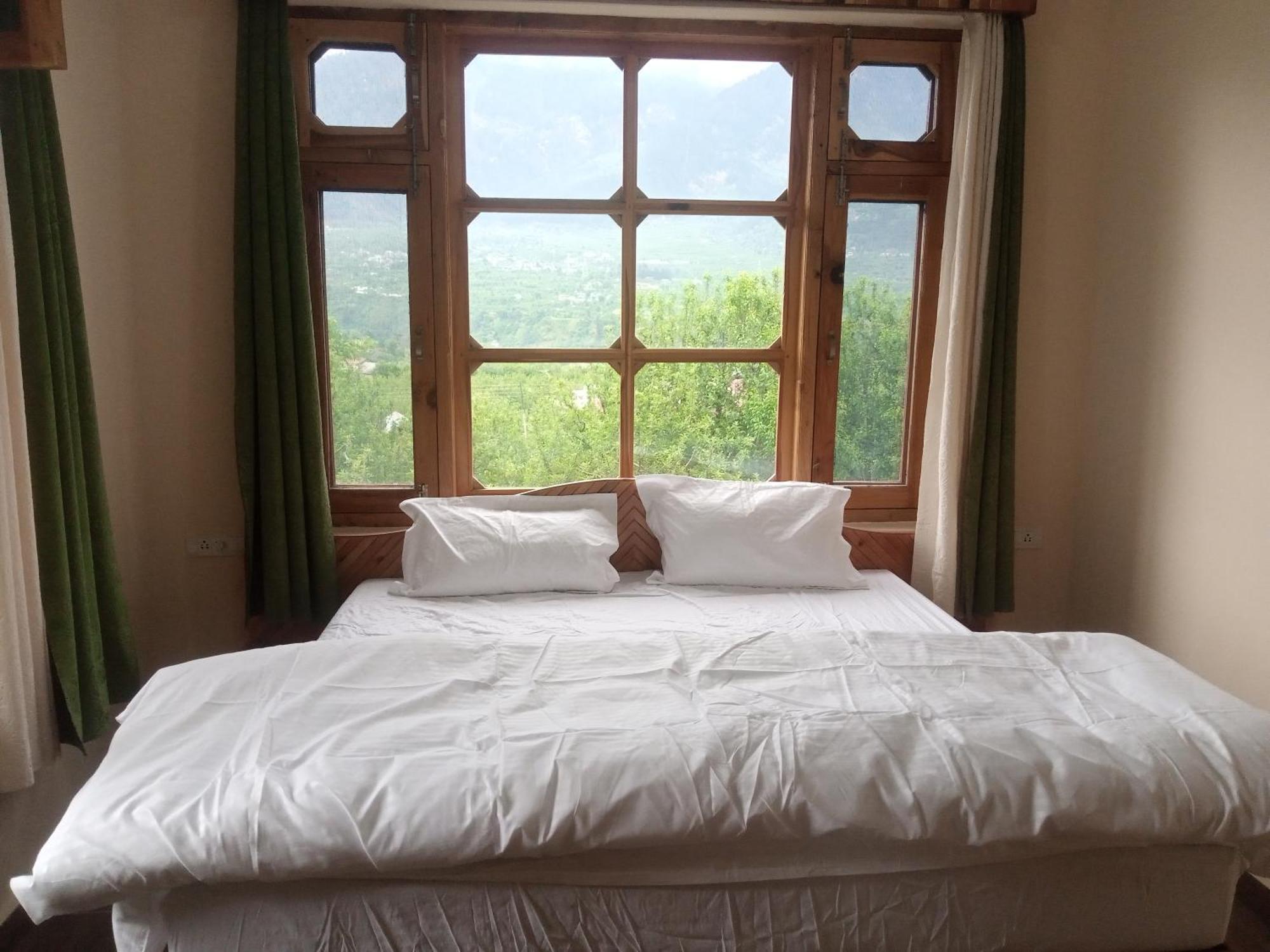 River Stone Apartment