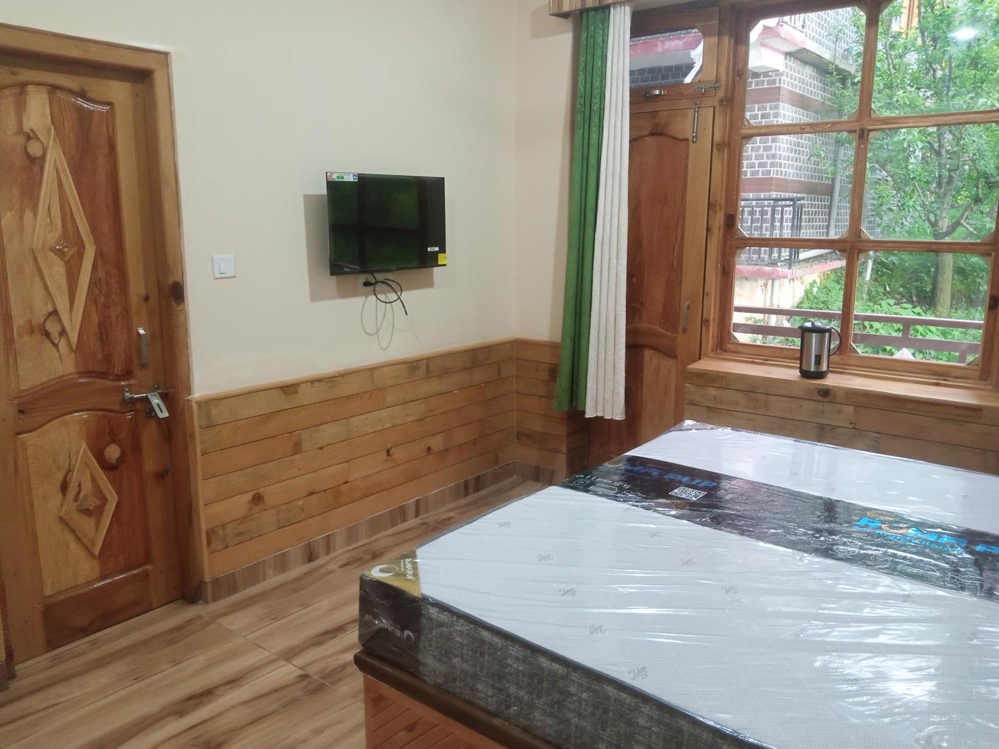 River Stone Apartment Manali (Himachal Pradesh)