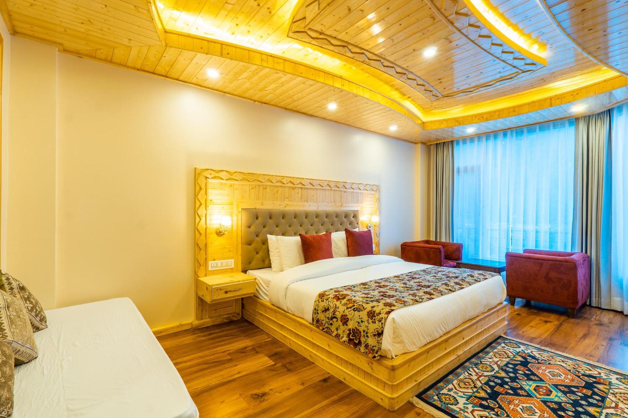 Hotel Rustic Wood 3*