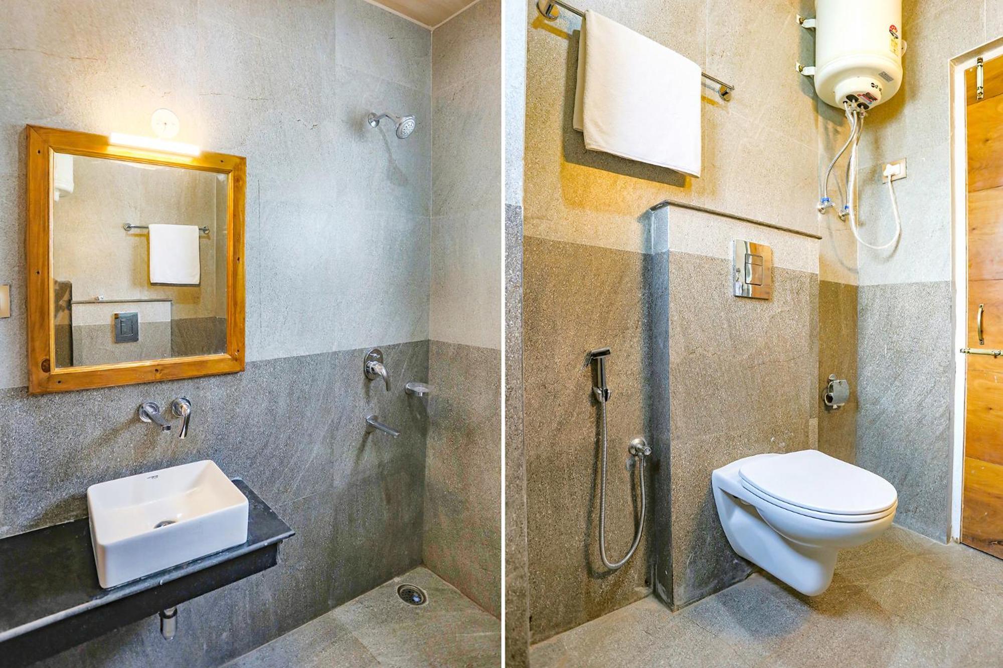 Fabhotel Outhills Hotel