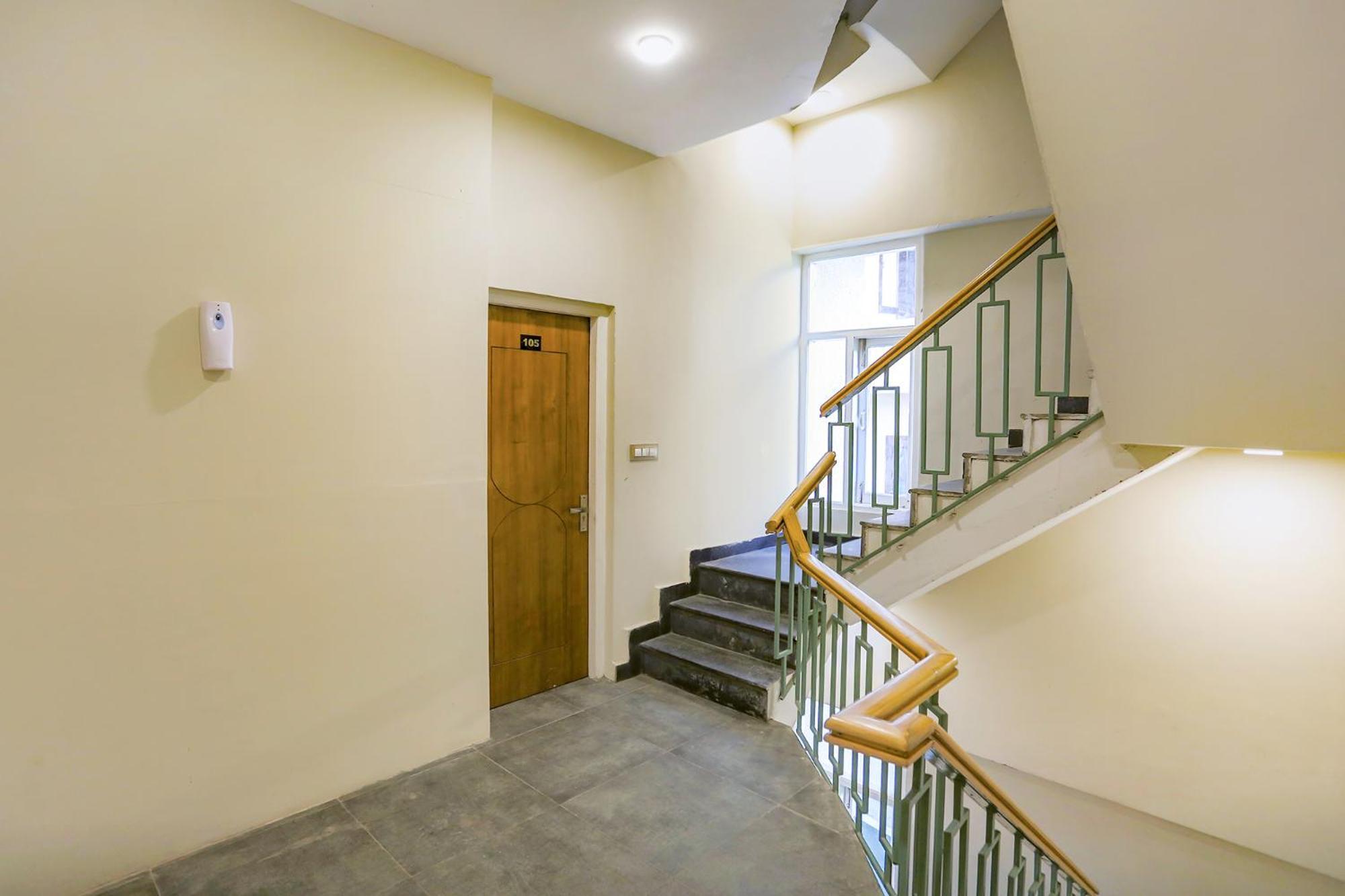 Fabhotel Outhills Manali (Himachal Pradesh)
