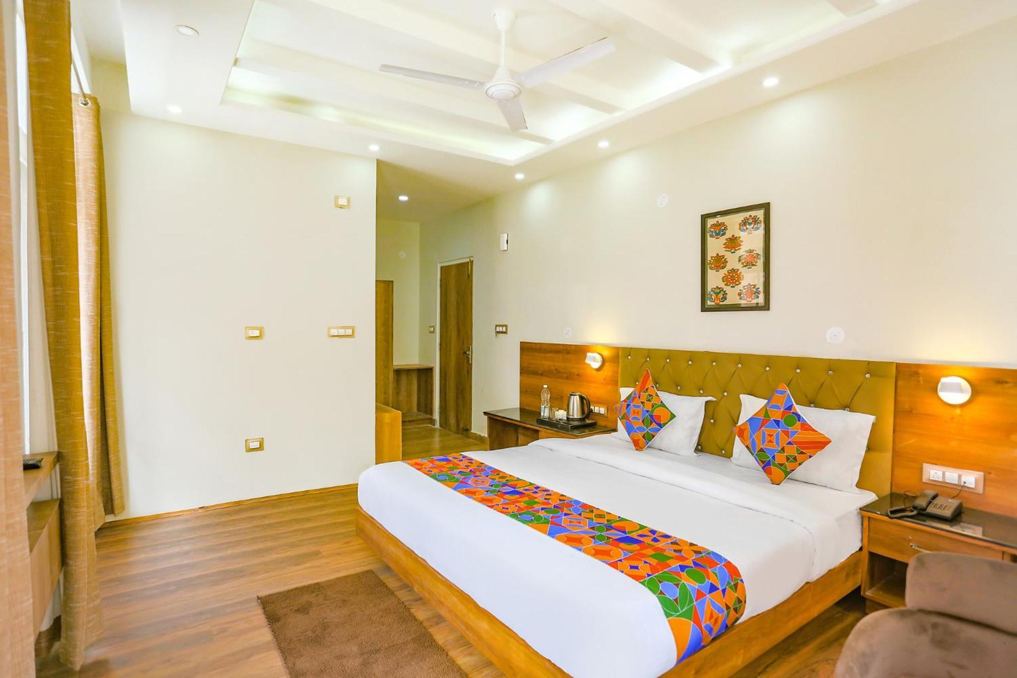 Fabhotel Outhills Manali (Himachal Pradesh)