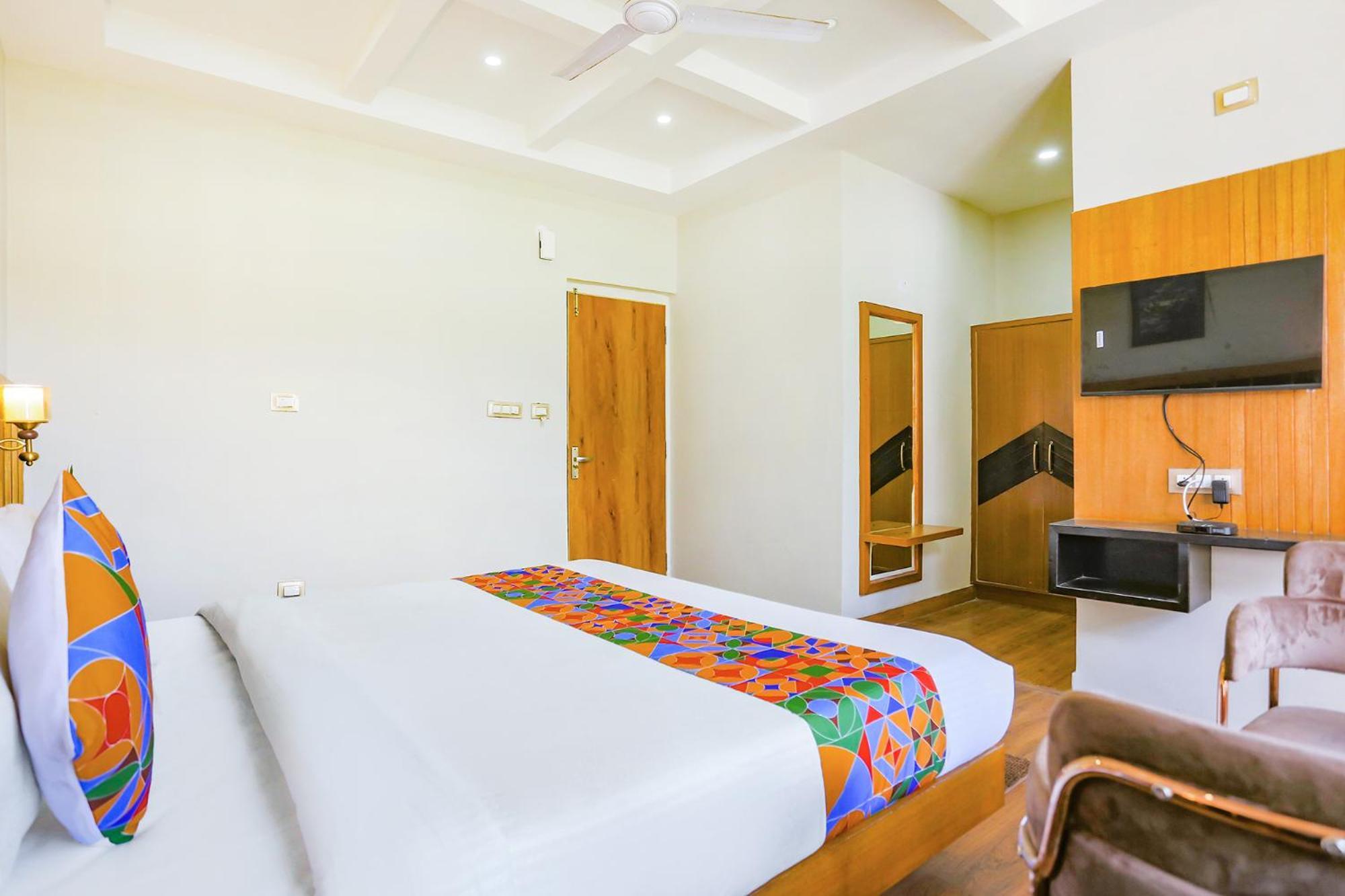 Fabhotel Outhills