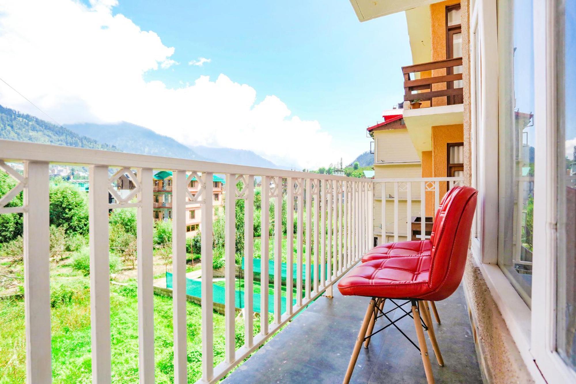 Fabhotel Outhills Manali (Himachal Pradesh)