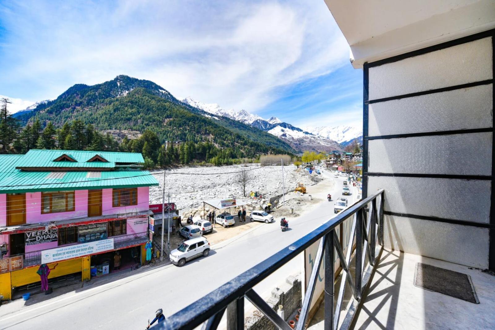 Wooibhotels The Kanchanikoot 4*