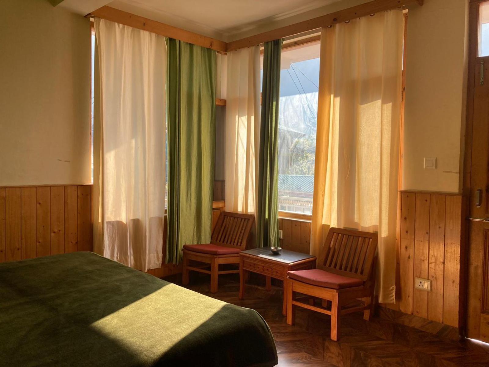 Namha By Negi Wooden House Guest house Manali (Himachal Pradesh)