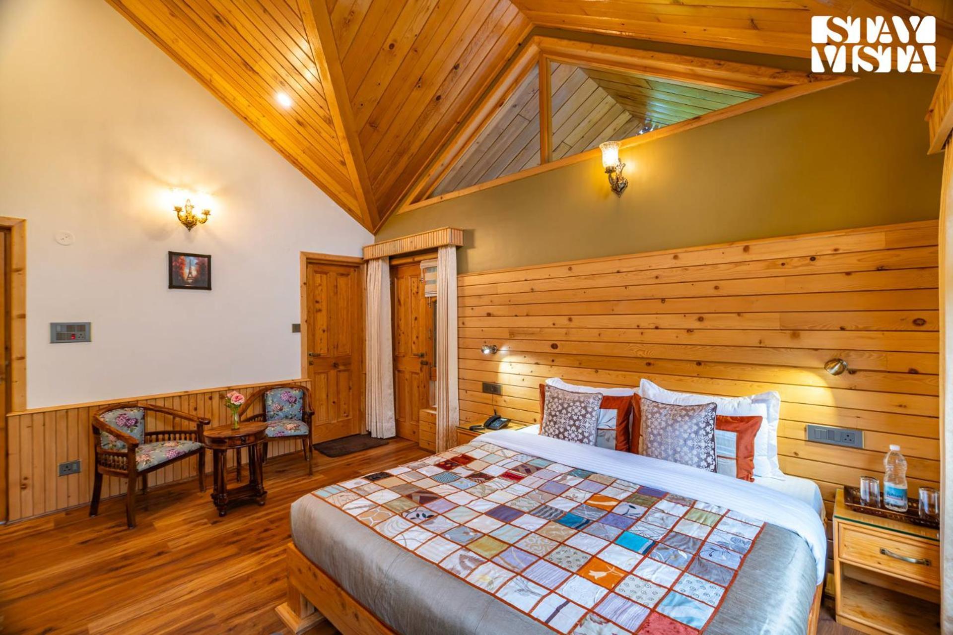 Stayvista At Amritalaya With Bonfire & Lawn Manali (Himachal Pradesh)