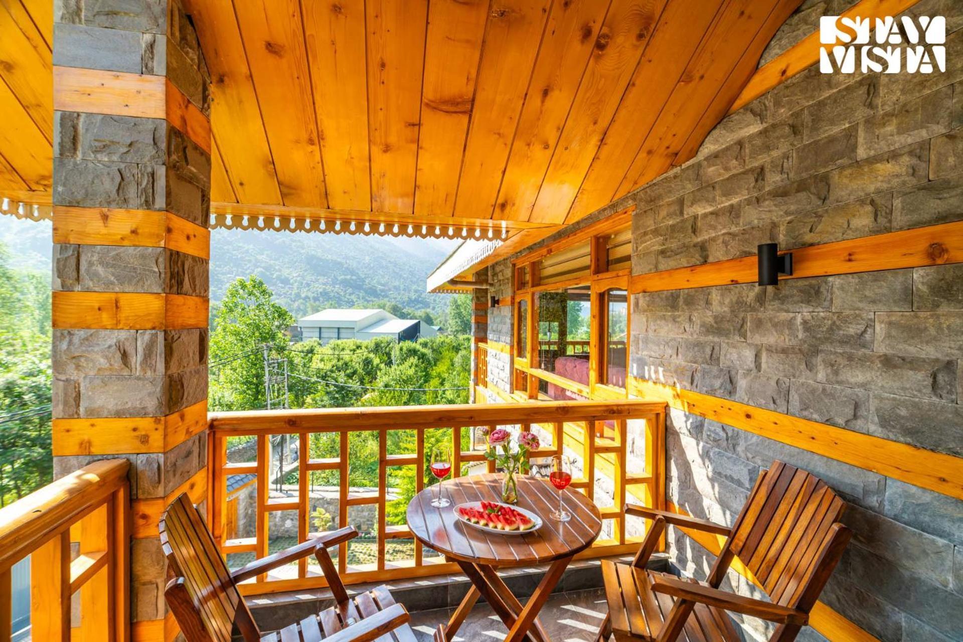Stayvista At Amritalaya With Bonfire & Lawn Manali (Himachal Pradesh)