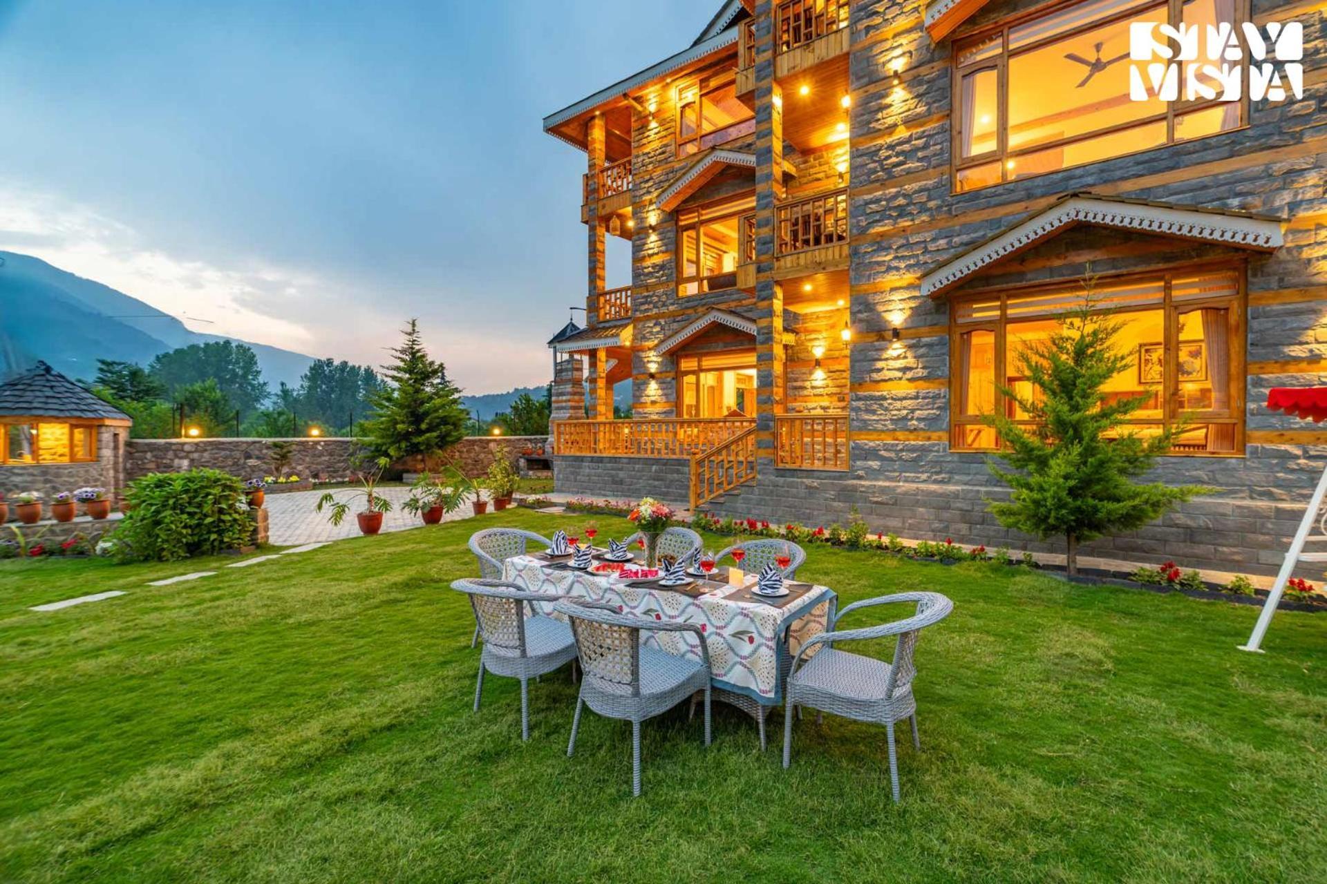 Villa Stayvista At Amritalaya With Bonfire & Lawn Manali (Himachal Pradesh)