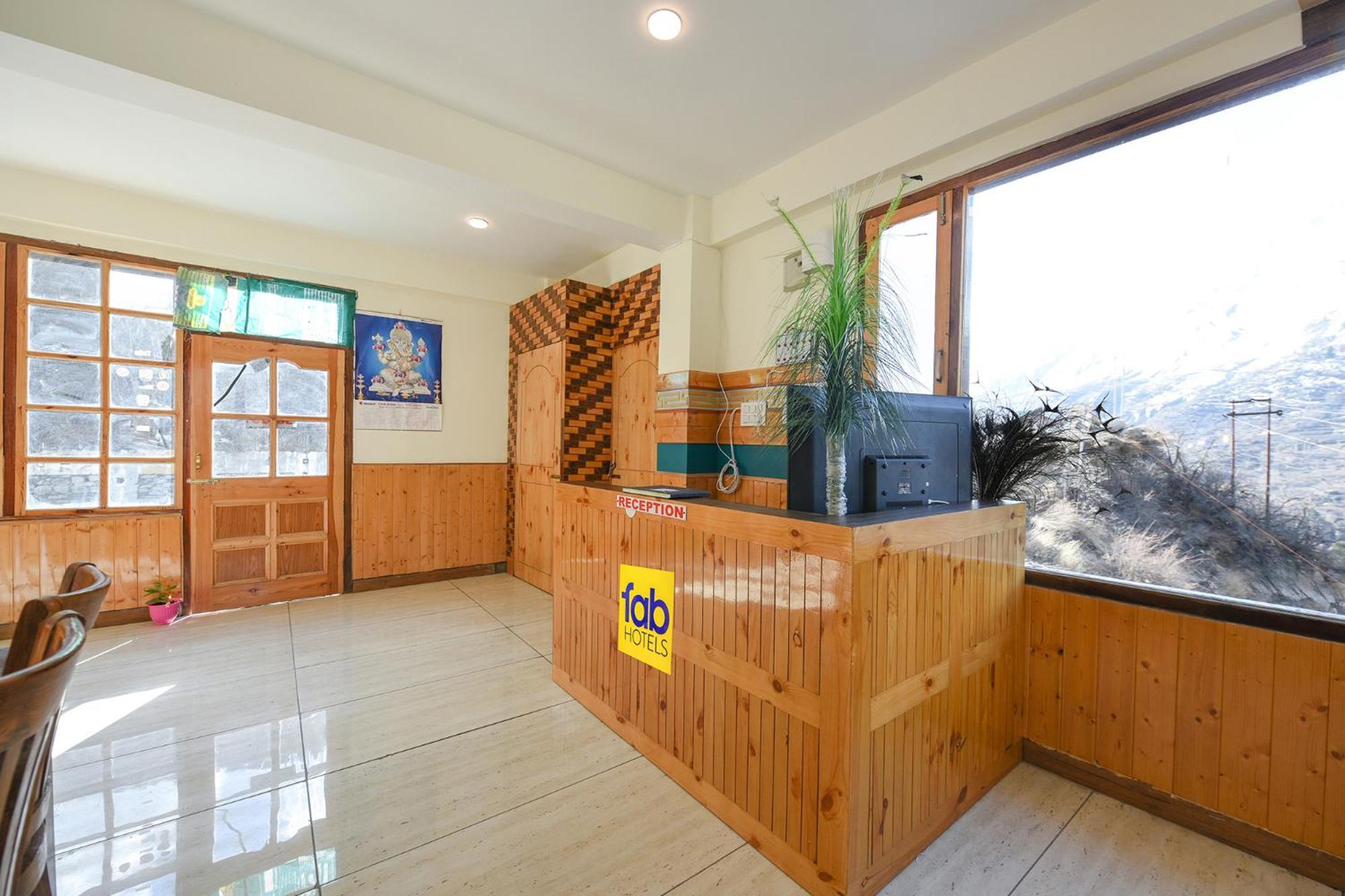 Fabhotel Paradise