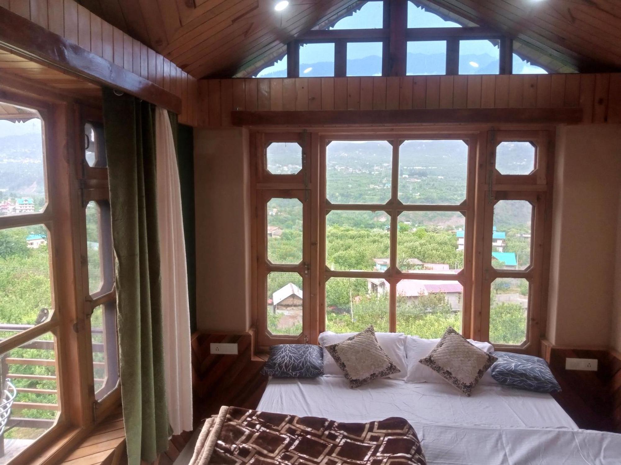 River Stone Apartment